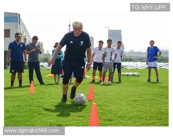 天津足球教练的成长之路与未来发展展望 天津足球教练的成长之路与未来发展展望